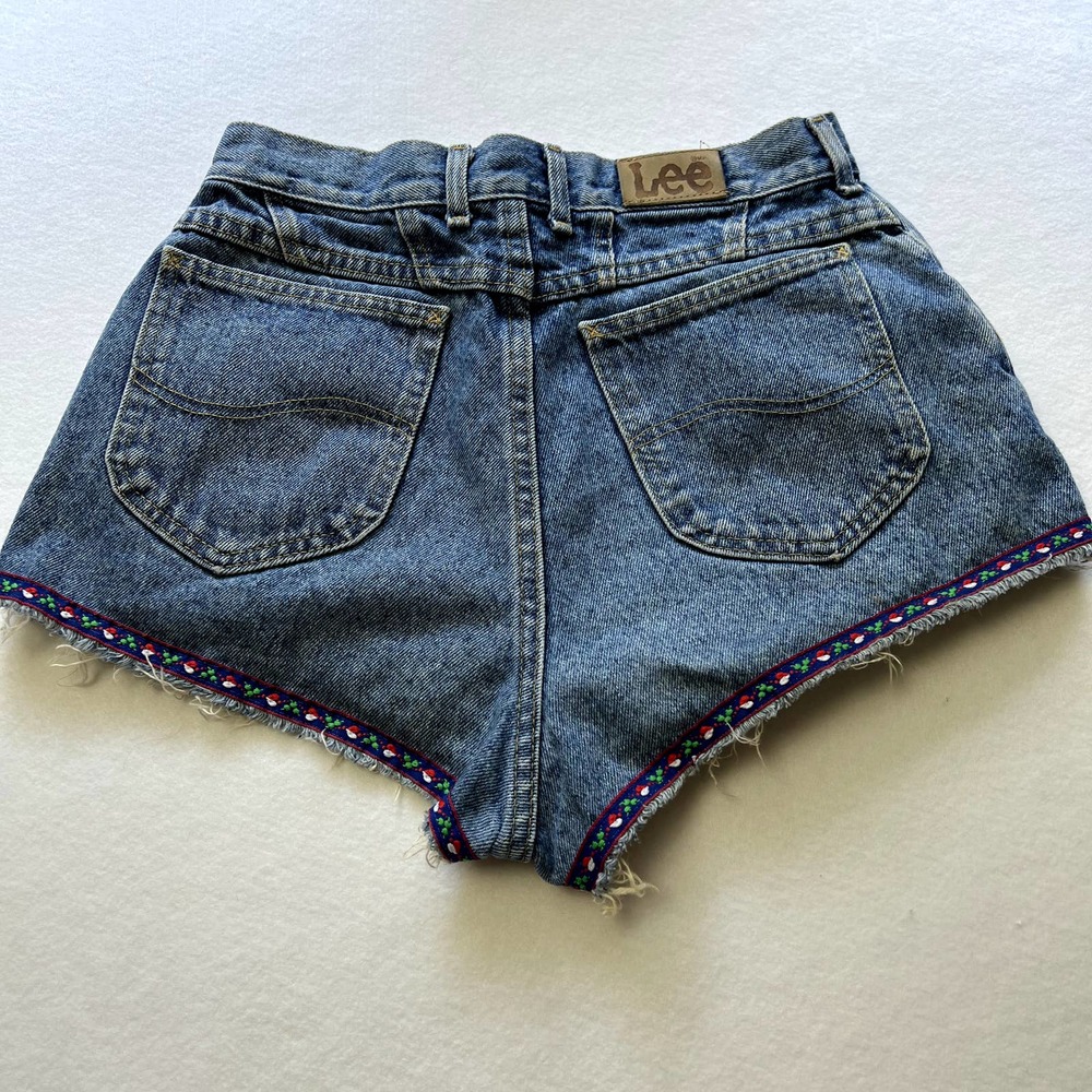 Y2K Vintage Lee Distressed‎ Shorts Women's Women Denim Size 30  Patchwork Fringe
